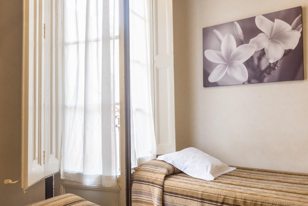 Pension Mariluz Barcelona Exteriér fotografie